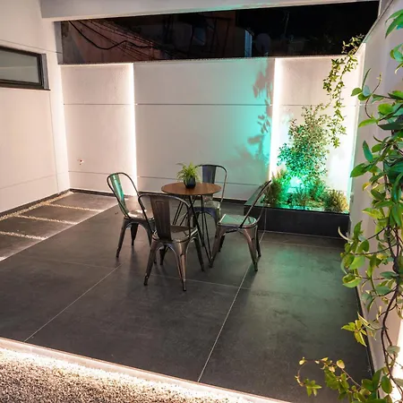Limani Luxury Studio *